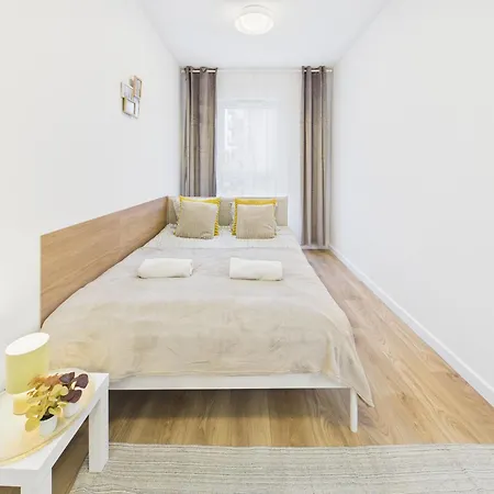 Kierbedzia 4 Superapart Near To Olinek *