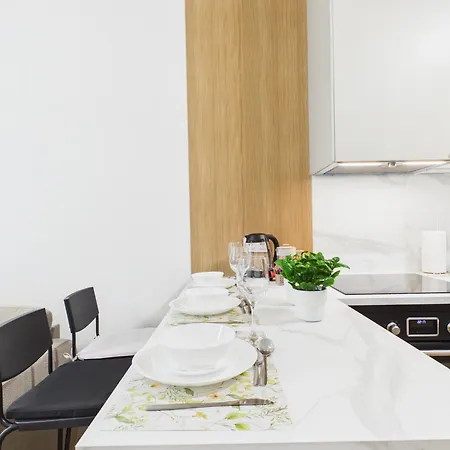 Kierbedzia 4 Superapart Near To Olinek Varsó