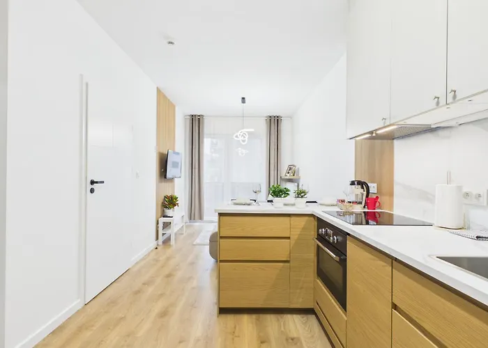 Kierbedzia 4 Superapart Near To Olinek Apartman