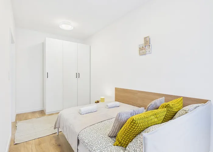 Kierbedzia 4 Superapart Near To Olinek Appartamento